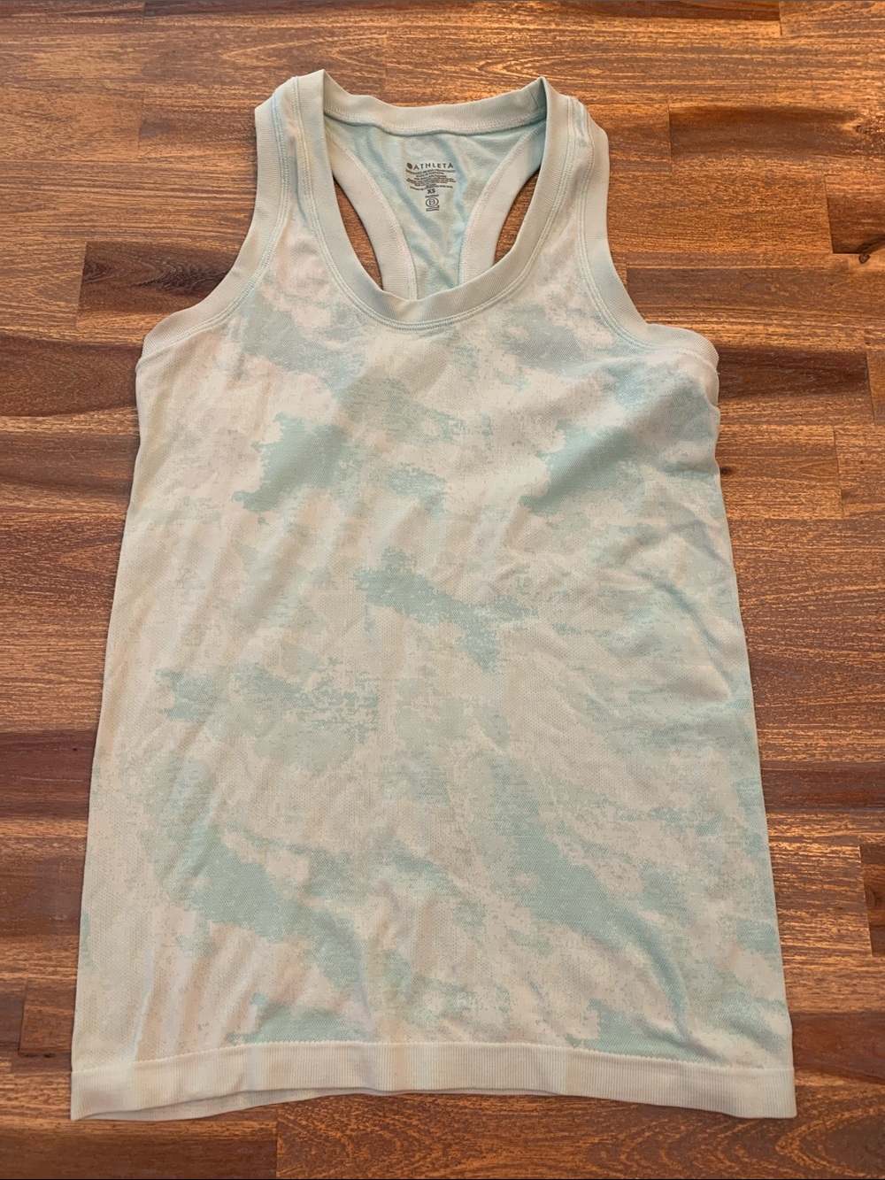 Athleta workout top. Women’s XS.